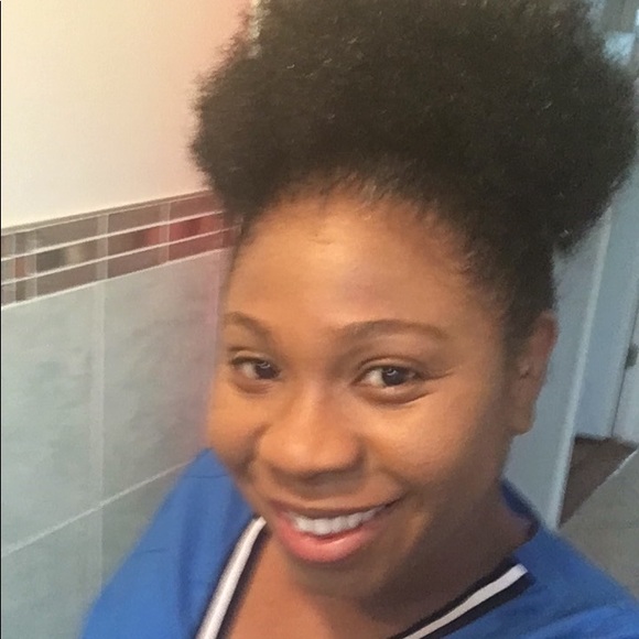 Meet your Posher, Nova - Picture 1 of 1